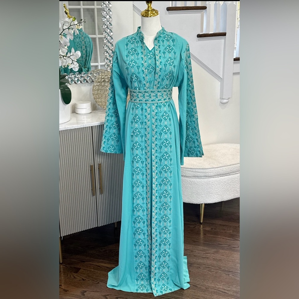 Halakeeya 3 Pcs Elagant Tatreez Embroidered Turquoise Thobe kuftan Dress - Picture 2 of 3